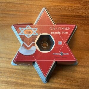 Nordic Ware Star of David Bundt Pan